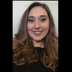 Meet your Posher, Danica